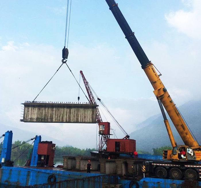 尼勒克汽车吊,尼勒克吊车